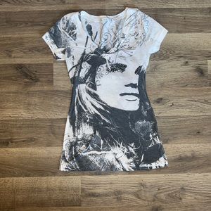 Papaya Graphic Tee Size Small